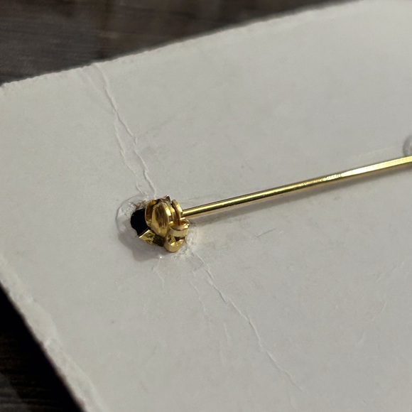 VTG Giorgio Armani Gió Brooch in Case - Picture 8 of 8